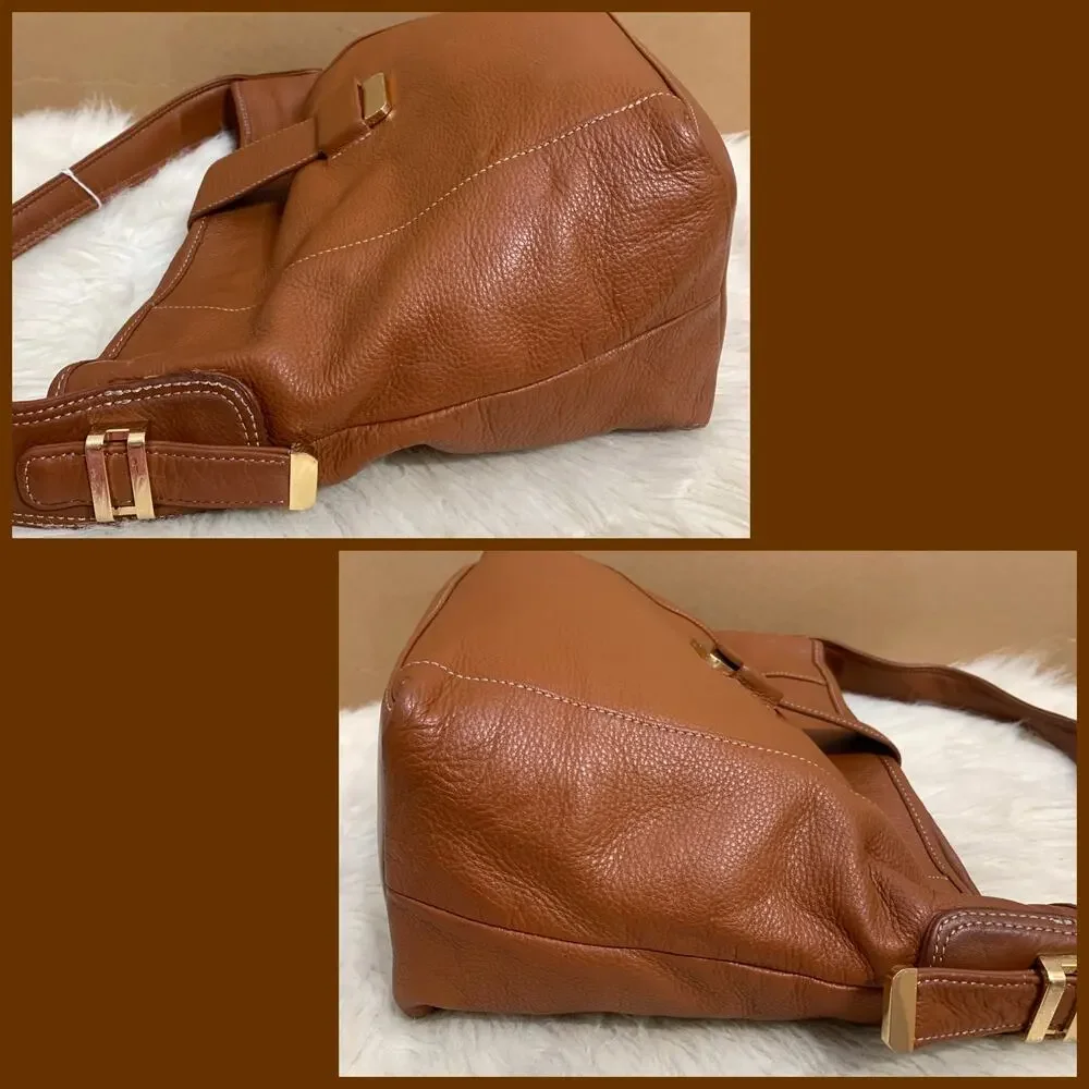 Elegant Brown Leather Hobo Bag - Picture 7 of 17